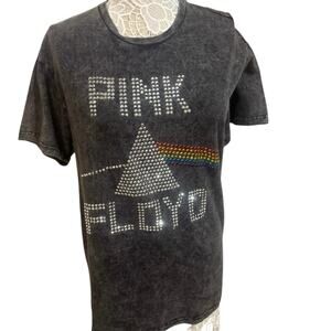 Official Pink Floyd Studded Graphic Tee – Women’s Mediu –Licensed Band Tee – EUC